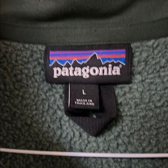 Patagonia Green Quarter-Zip Pullover - Picture 3 of 5